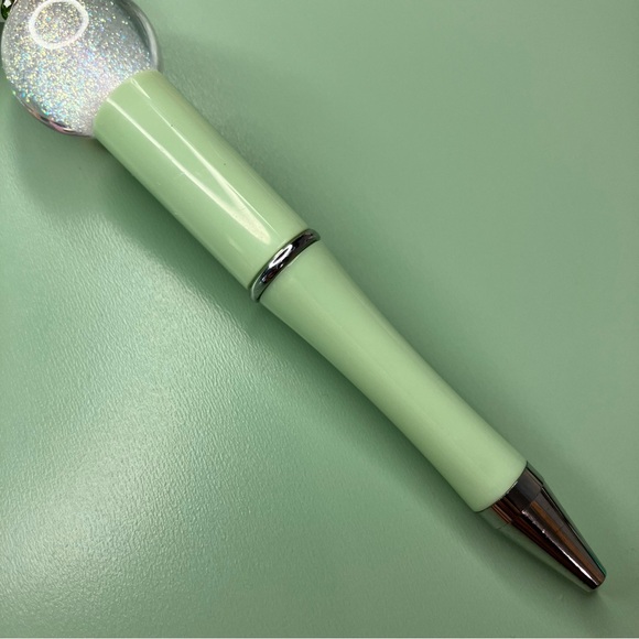 Green Yoga Meditation Themed Handmade Beaded Pen - Picture 5 of 7